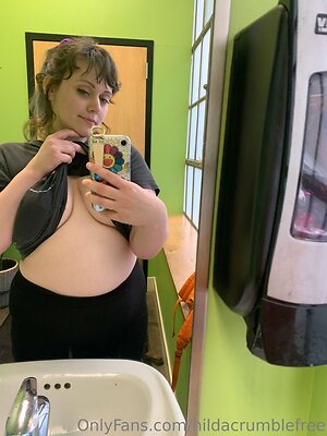 hildacrumblefree Nude Leaked Photo #25