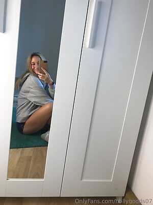 hollygoods07 Nude Leaked Photo #2
