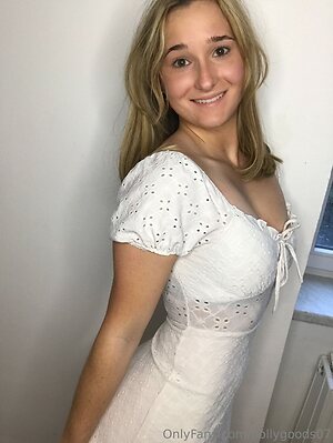 hollygoods07 Nude Leaked Photo #4