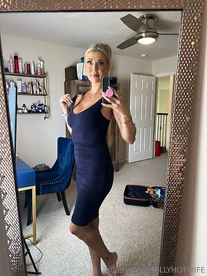 hollyhotwife Nude Leaked Photo #23