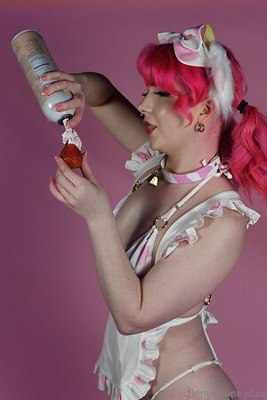 honeybunnycos Nude Leaked Photo #8
