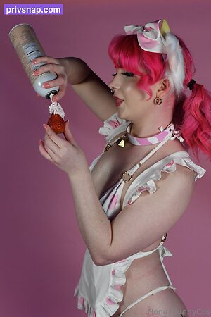 honeybunnycos Nude Leaked Photo #33