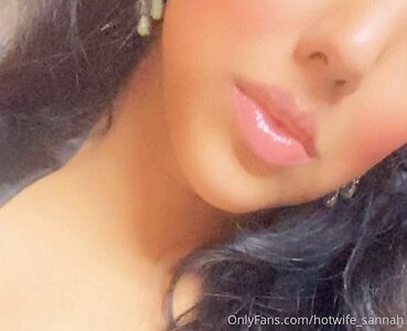 hotwife sannah Nude Leaked Photo #9