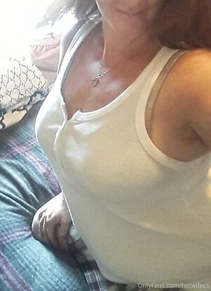 hotwifecs Nude Leaked Photo #17