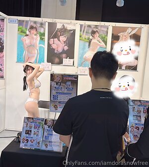 iamdorasnowfree Nude Leaked Photo #57