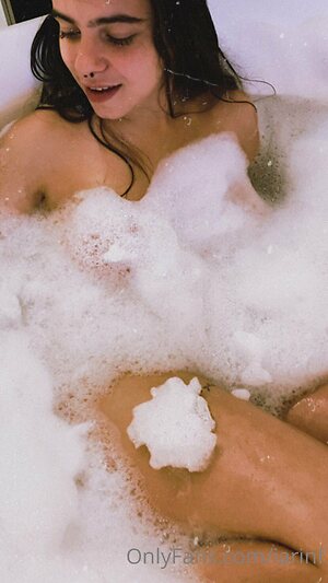 iarinf Nude Leaked Photo #20
