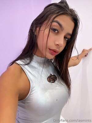 iasmints Nude Leaked Photo #18