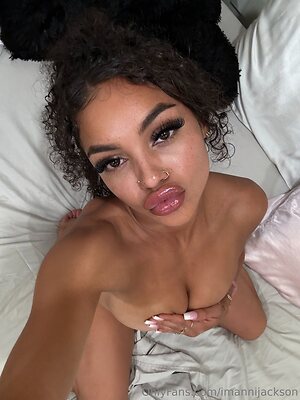 imannijackson Nude Leaked Photo #14