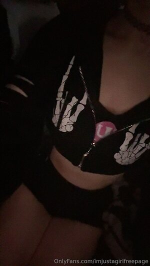 imjustagirlfreepage Nude Leaked Photo #14