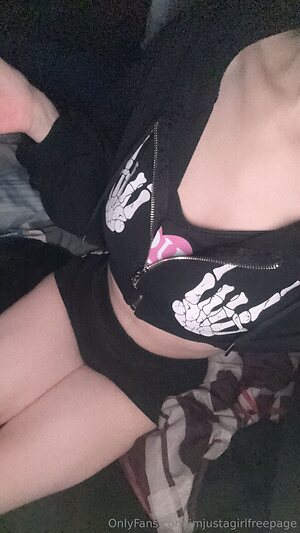 imjustagirlfreepage Nude Leaked Photo #17