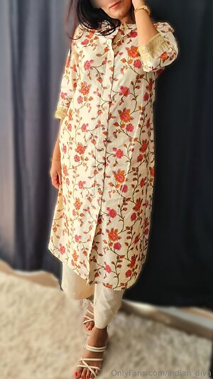 indian diva Nude Leaked Photo #13