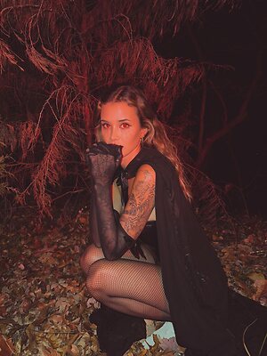 indie gold Nude Leaked Photo #24