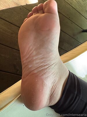 intensearia Nude Leaked Photo #2