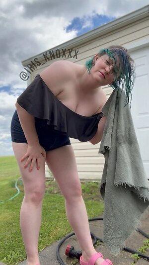 iris knoxxx Nude Leaked Photo #17