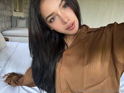 isabelgonewild Nude Leaked Photo #9