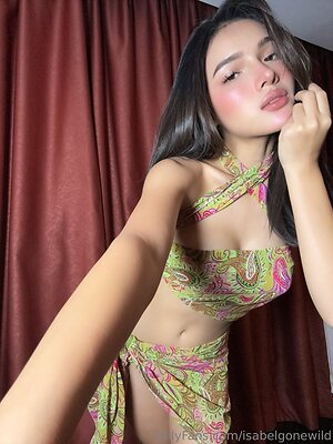 isabelgonewild Nude Leaked Photo #12