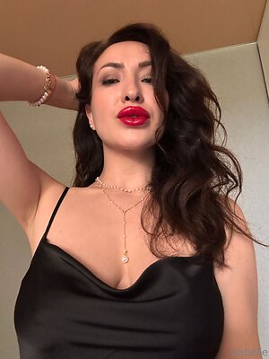 isabellenollanvip Nude Leaked Photo #4
