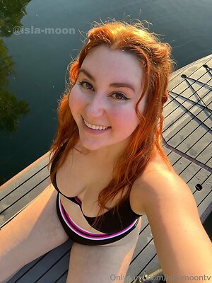 isla-moontv Nude Leaked Photo #3