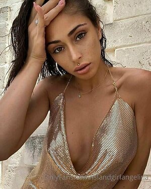 islandgirlangelina Nude Leaked Photo #3
