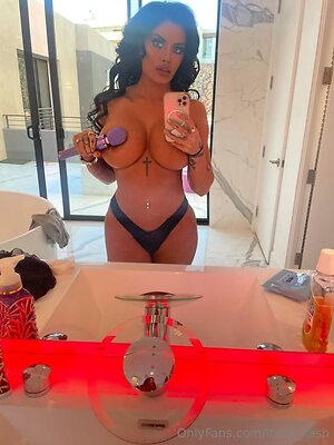 italia kash Nude Leaked Photo #28