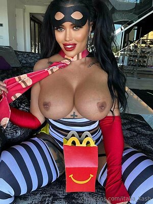 italia kash Nude Leaked Photo #37