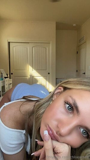 its-chloeee Nude Leaked Photo #7