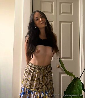 its georgiawest1 Nude Leaked Photo #14