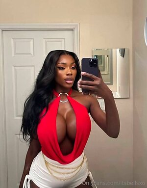 itsbellsxo Nude Leaked Photo #30