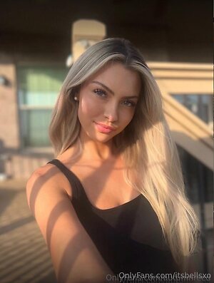 itsbellsxo Nude Leaked Photo #31
