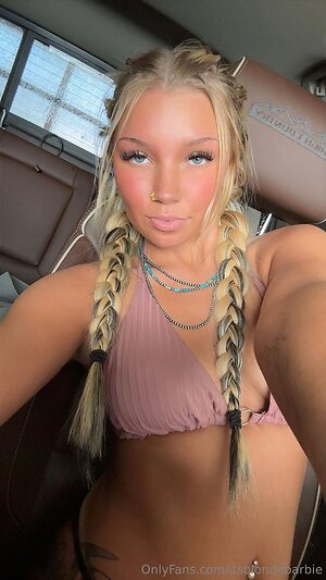 itsblondebarbie Nude Leaked Photo #18