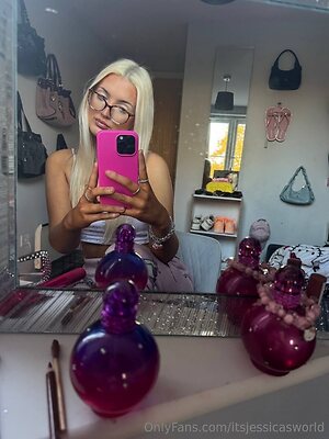 itsjessicasworld Nude Leaked Photo #20