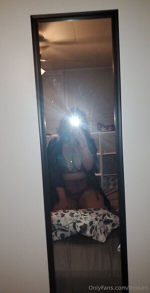 itsssari Nude Leaked Photo #11