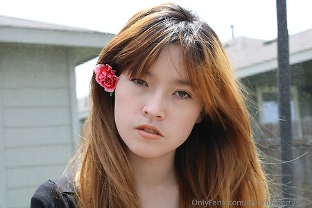 itsstrawberrysoju Nude Leaked Photo #14