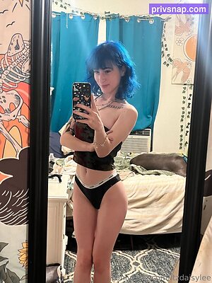 itzdaisylee Nude Leaked Photo #25