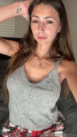 itzoaklyj-free Nude Leaked Photo #2