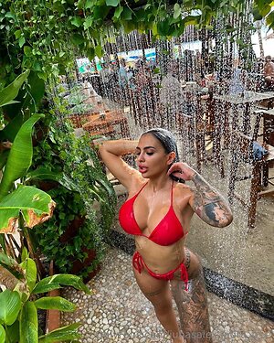 iuhasalexandra free Nude Leaked Photo #10