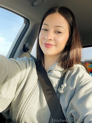 ivyvyxxx Nude Leaked Photo #2