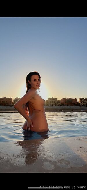 jane valkering Nude Leaked Photo #11