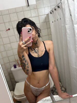 janebennett Nude Leaked Photo #3