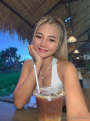 jannybbxoxo Nude Leaked Photo #11