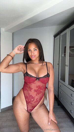 jasminepeterson Nude Leaked Photo #9