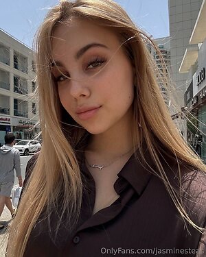 jasminesteas Nude Leaked Photo #17