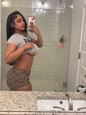 jazmynuncensored Nude Leaked Photo #15