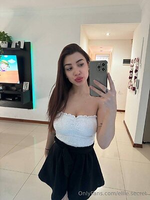 jeniferlopezz Nude Leaked Photo #14