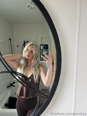 jenrileyy Nude Leaked Photo #3
