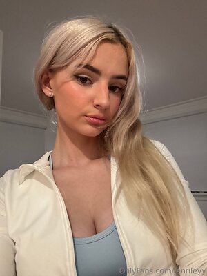 jenrileyy Nude Leaked Photo #11