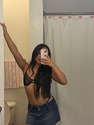 jilbaby Nude Leaked Photo #3