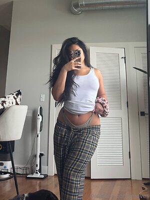 jmoves Nude Leaked Photo #8