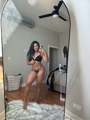jmoves Nude Leaked Photo #13