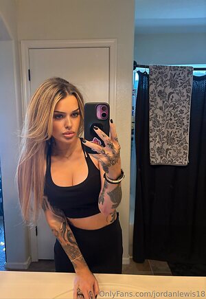 jordanlewis18 Nude Leaked Photo #4